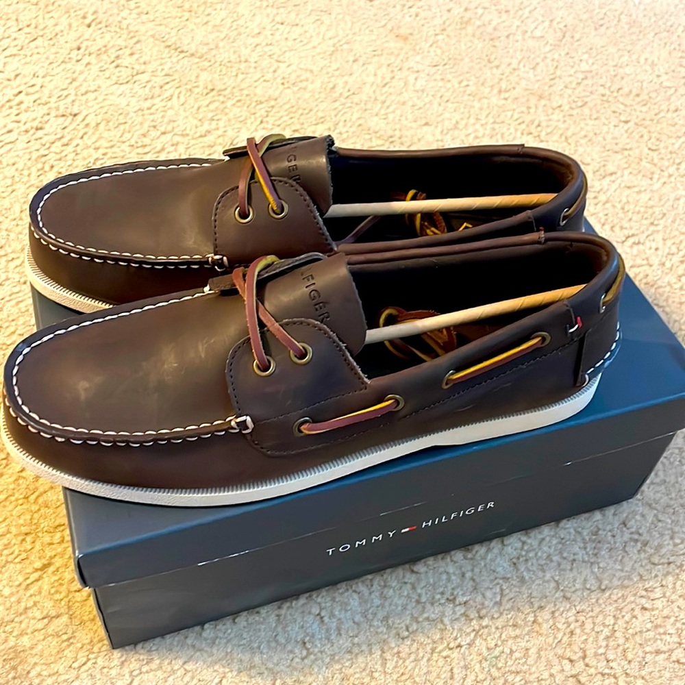 Tommy Hilfiger Bowman brown size 11